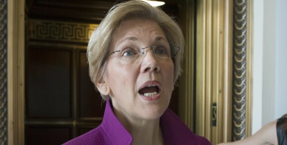 Elizabeth kan overta tronen etter Hillary